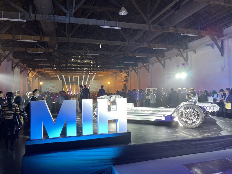  加入MIH聯盟，打入鴻海電動車供應體系，鴻華先進Foxtron 一階供應商。 